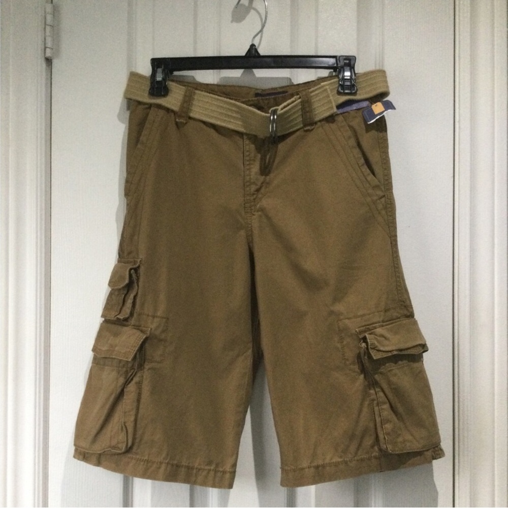 BNWT Cherokee Brown Cotton Cargo Shorts with Belt